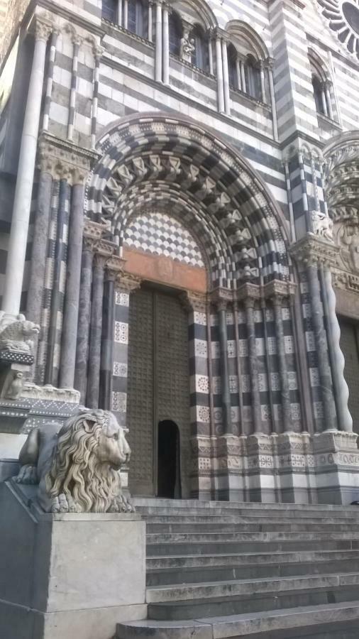 La Casa Accanto Al Duomo Genua
